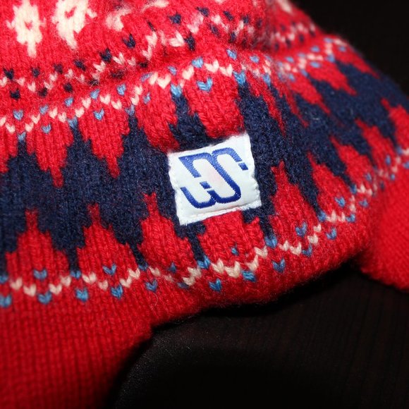 FREE*❤️infant newborn 0-6 months? winter hat toque beanie Murray Merkley vintage - Picture 2 of 6